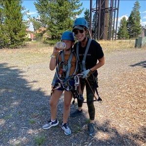 Meet your Posher, Christy